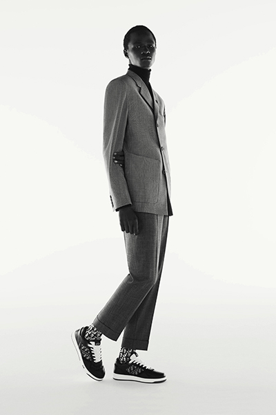 ديور تأخذ البذلات الرسمية إلى مستوى جديد مفعم بالعصرية مع مجموعة MODERN TAILORING